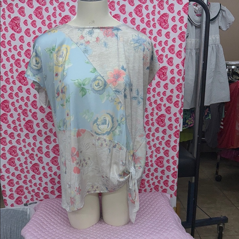 Floral Patchwork Short Sleeve Top